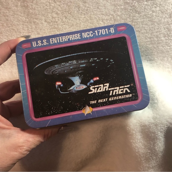 Star Trek the Next Generation playing cards in metal tin 108 cards - Picture 3 of 11